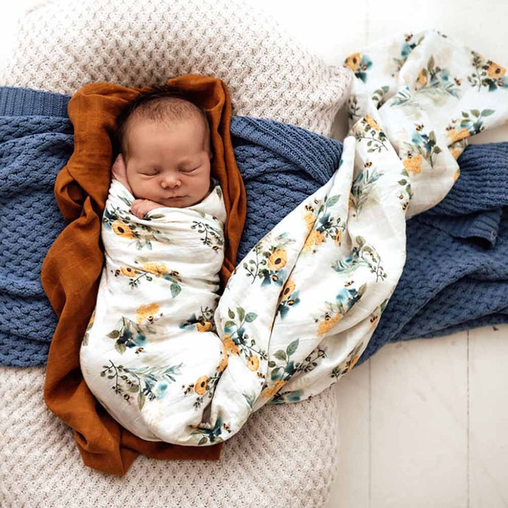 Garden Bee Organic Muslin Wrap